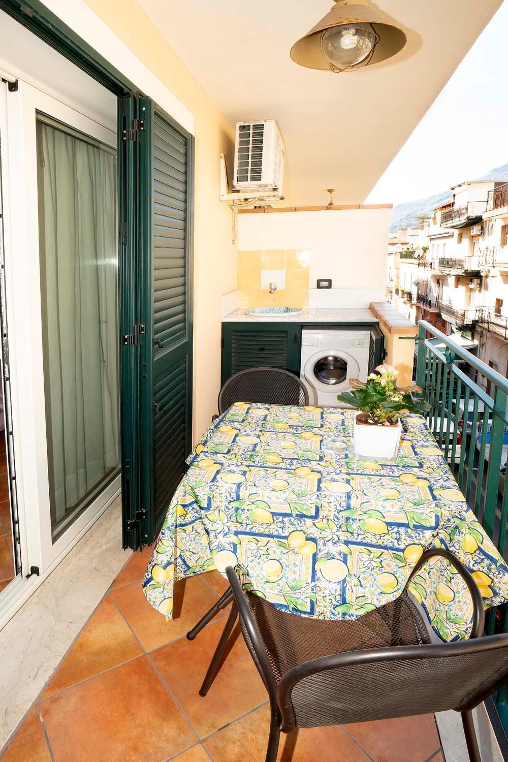 Le Tartarughe Aparthotel Letojanni Bagian luar foto
