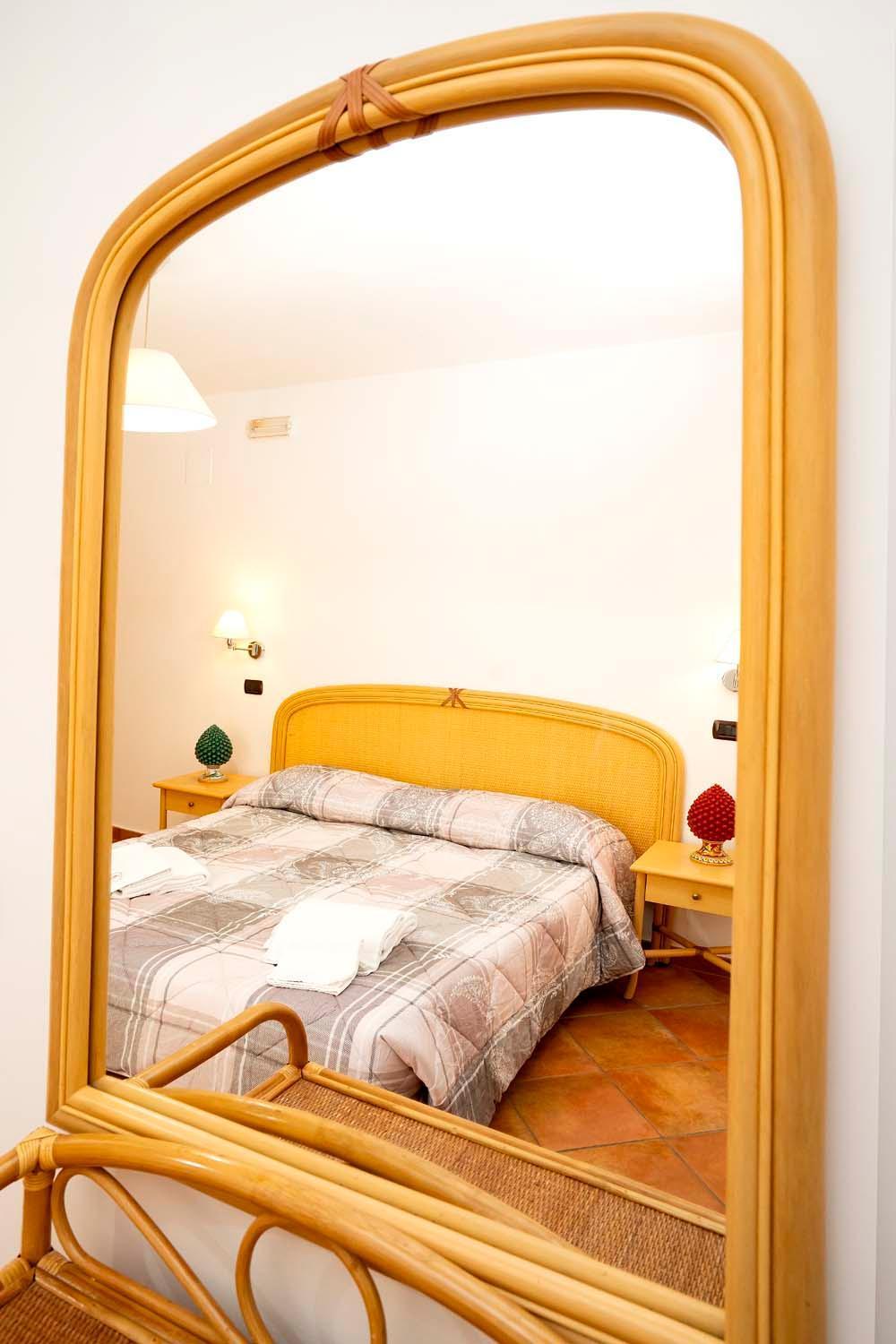 Le Tartarughe Aparthotel Letojanni Bagian luar foto