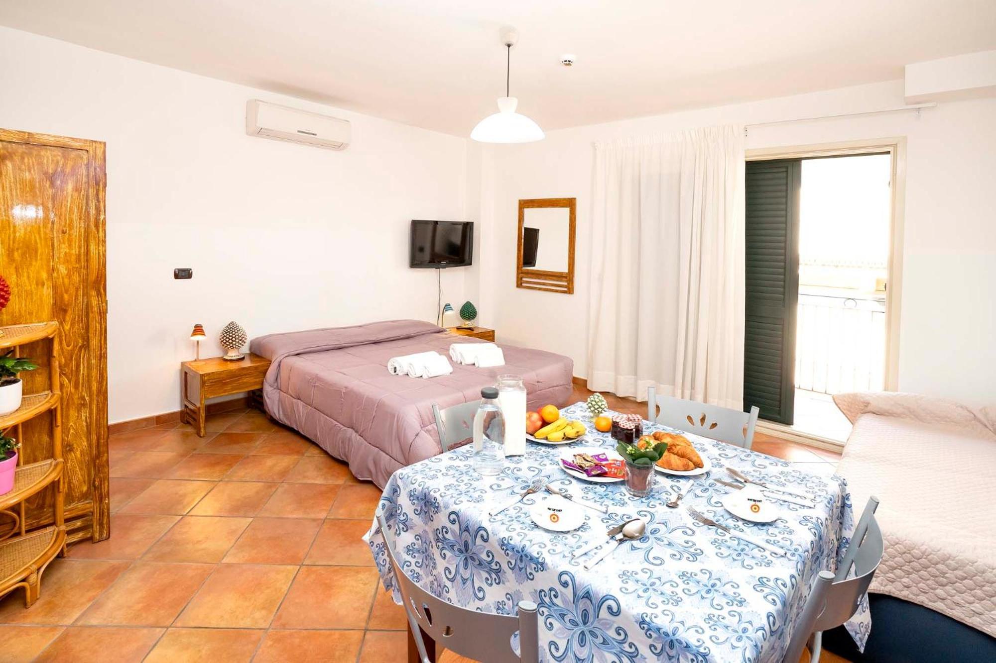 Le Tartarughe Aparthotel Letojanni Bagian luar foto