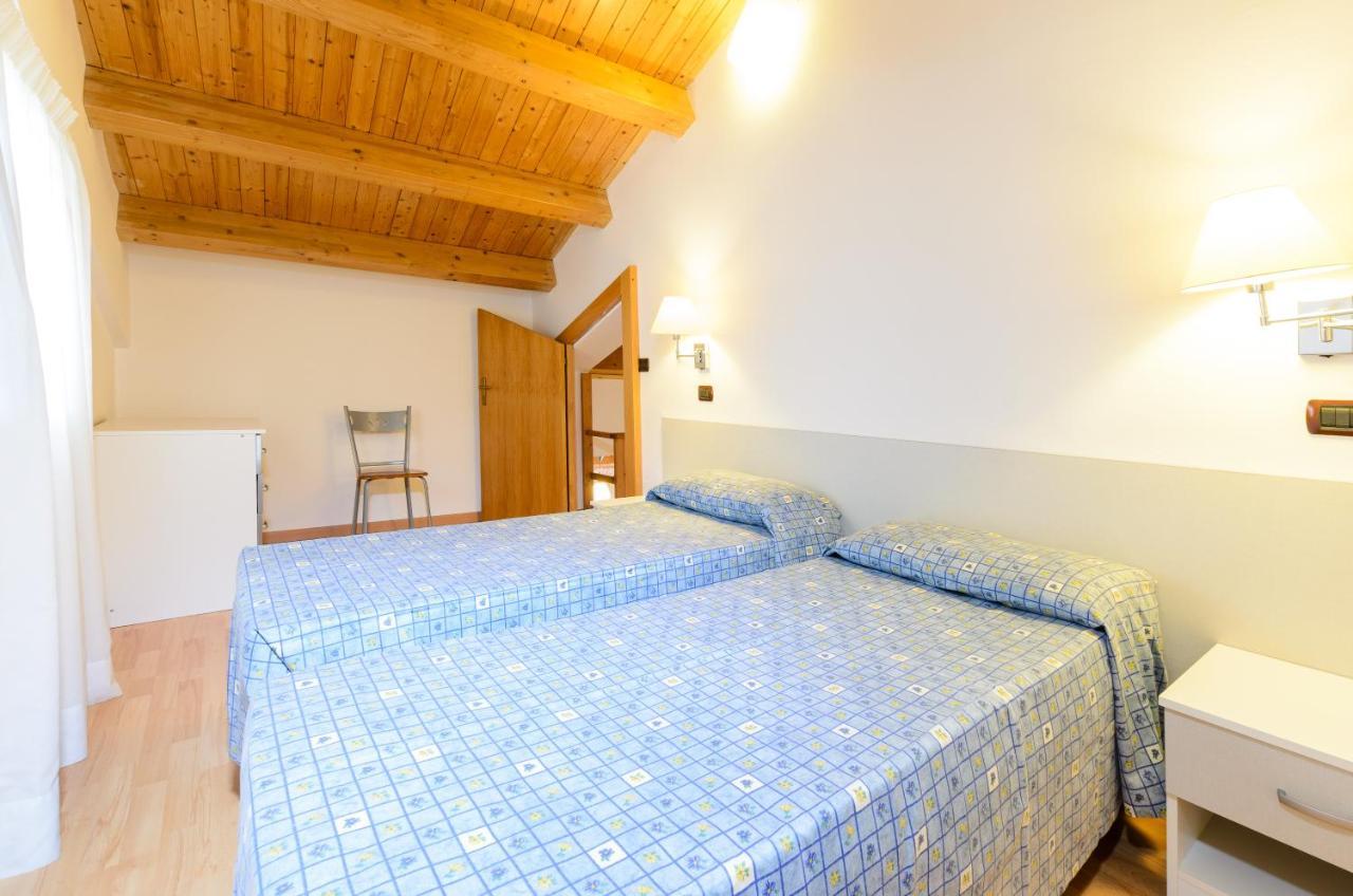 Le Tartarughe Aparthotel Letojanni Bagian luar foto