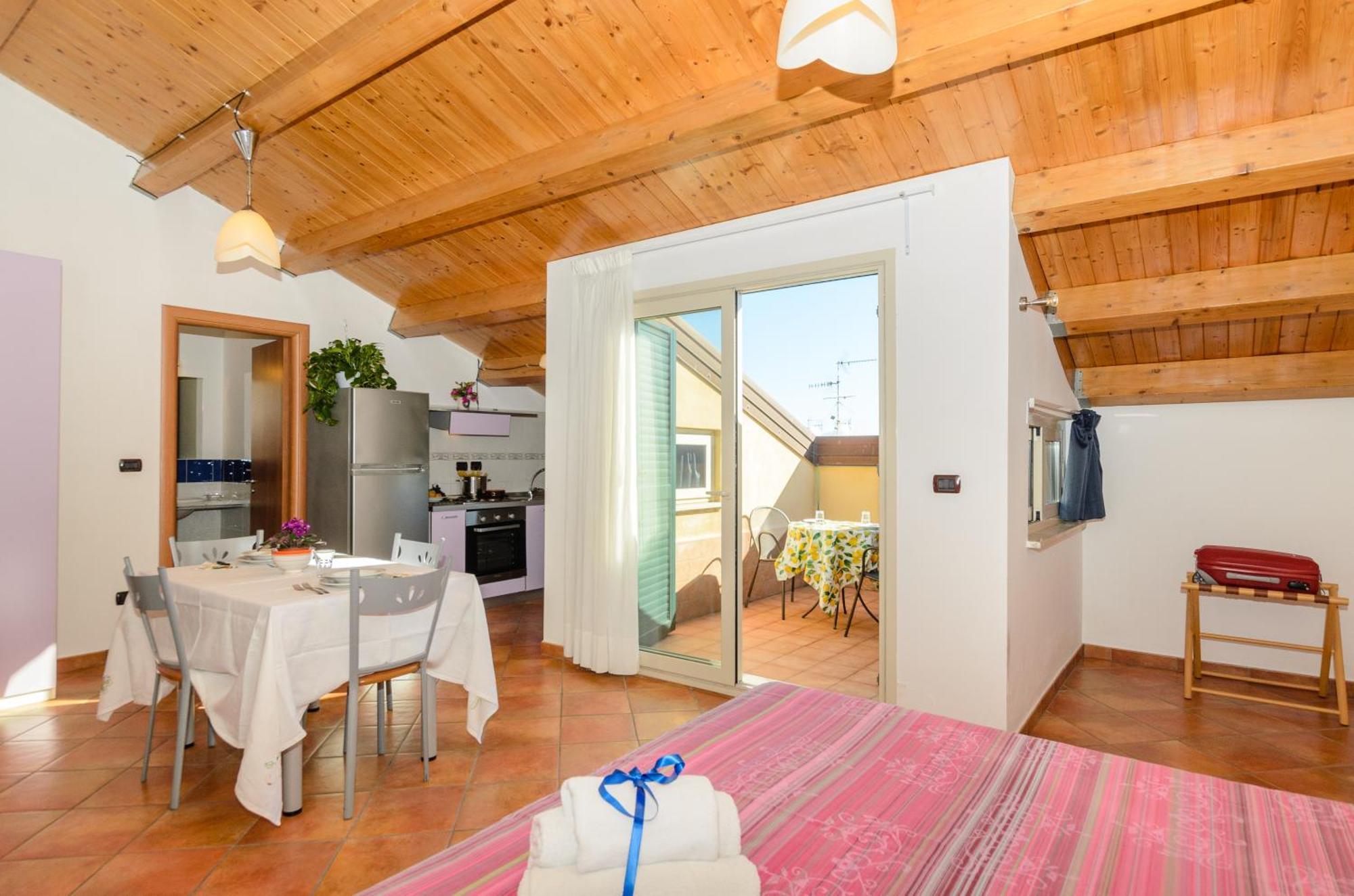 Le Tartarughe Aparthotel Letojanni Bagian luar foto